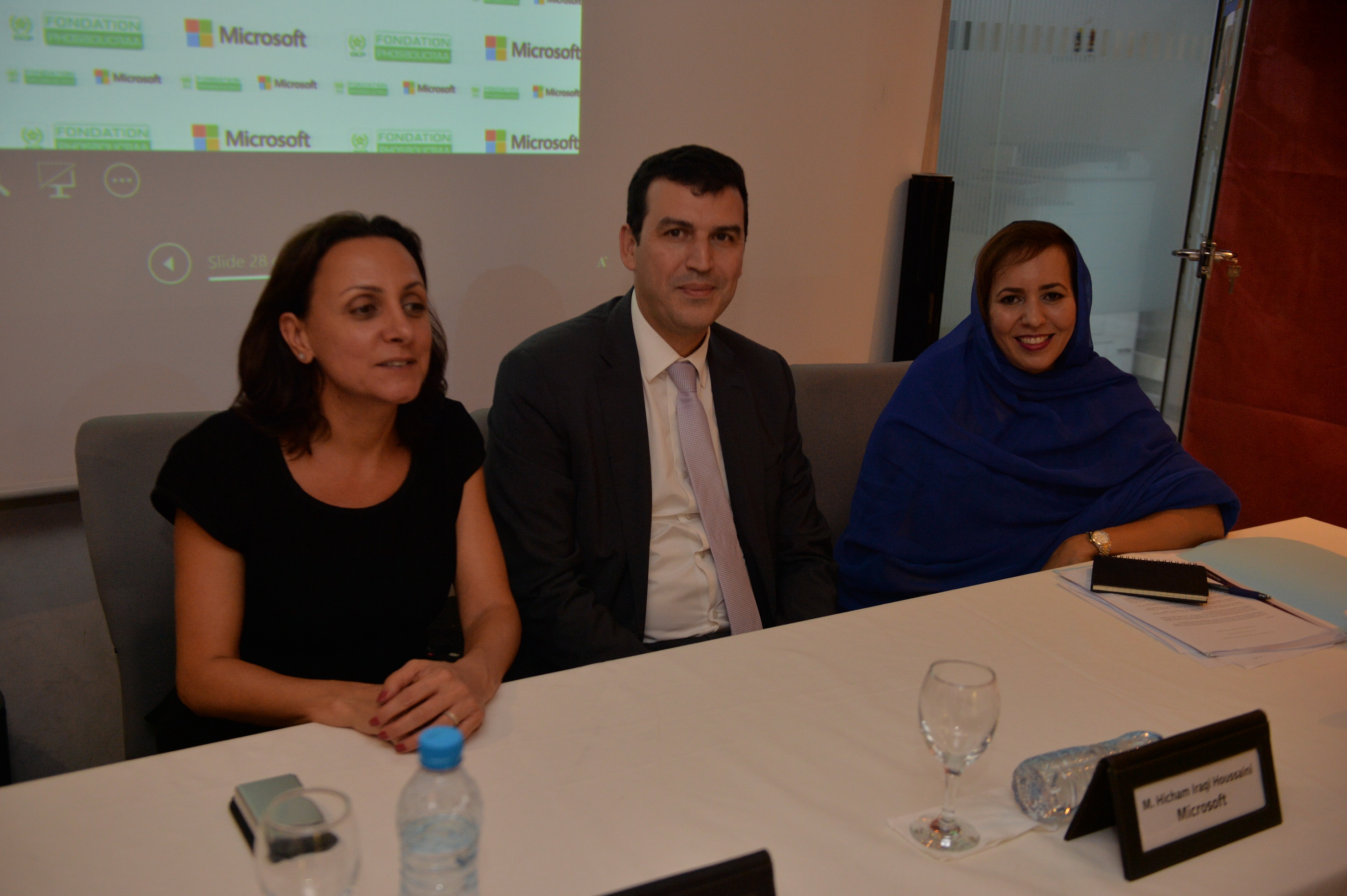 اتفاقية شراكة بين ميكروسوفت ومؤسسة فوسبوكراع من أجل الإدماج الرقمي للأقاليم الجنوبية