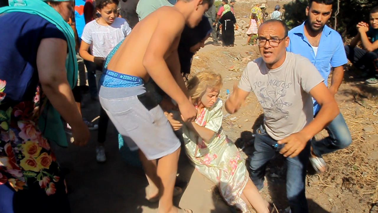 بالفيديو:مواطنون بزناتة يستنجدون بالملك بعد تهديدهم بهدم منازلهم