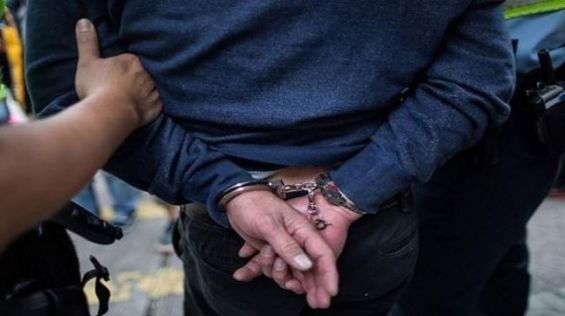 توقيف شخصين هددا عناصر دورية للشرطة بالسلاح الأبيض بمكناس