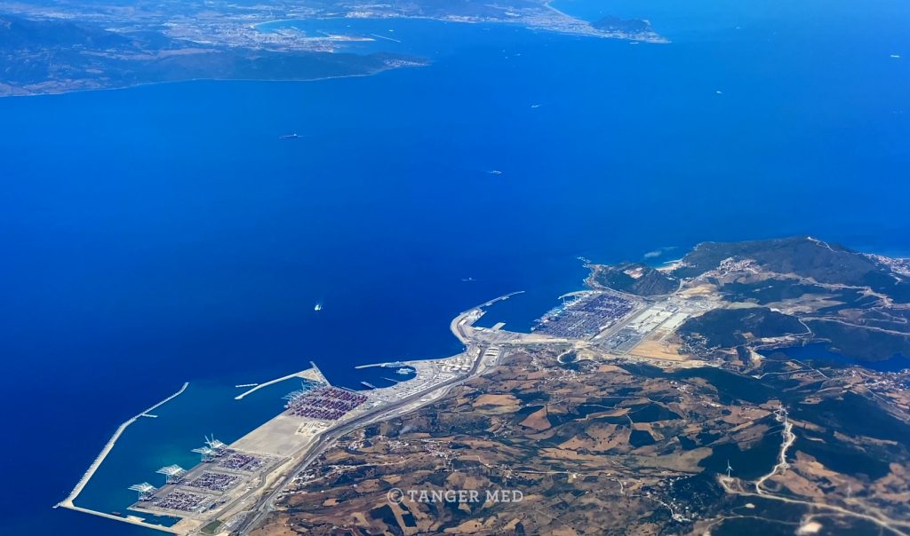 ميناء طنجة المتوسط يحقق رقما قياسيا جديدا بمعالجة أكثر من 7 ملايين حاوية – العمق المغربي