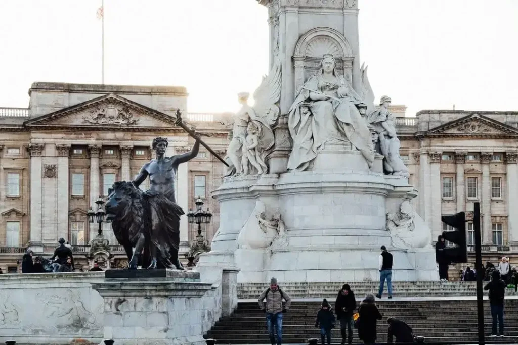 الوجهات الجديدة لعشاق الطبيعة: سياحة بيئية مستدامة