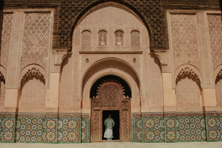 خطط إصلاح التعليم: مواجهة التحديات في النظام التعليمي الحالي
