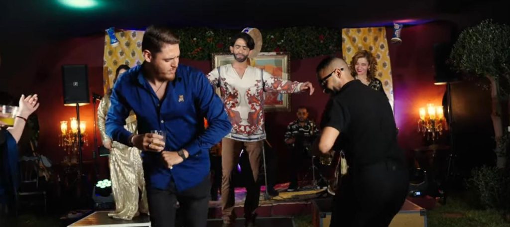 الفنان الشعبي مولاي جعفر يطلق أغنيته الجديدة كولو الله يستر” بمشاركة نجوم مغاربة