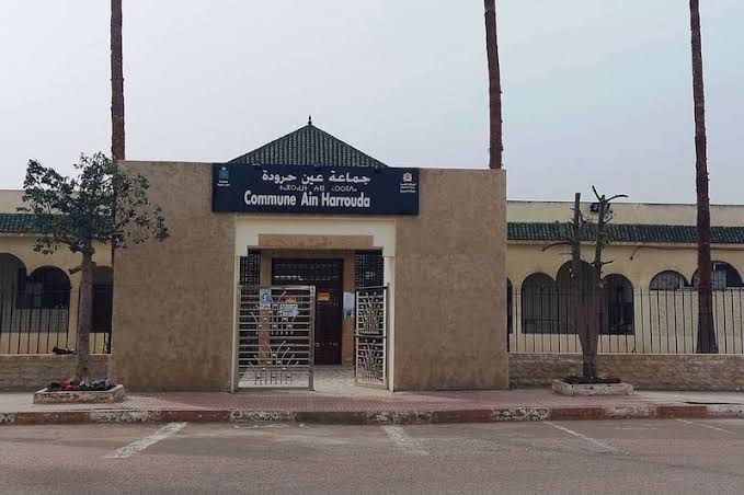 شكاية ضد المستشار أنيس الداودي تشعل الجدل داخل جماعة عين حرودة.. والمعني بالأمر: “يريدون إسكات من يفضح الفساد”