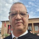 شرط الأقدمية في التصويت المهني للمحامين: آلية قانونية للإقصاء أم ضرورة لتنظيم المهنة؟