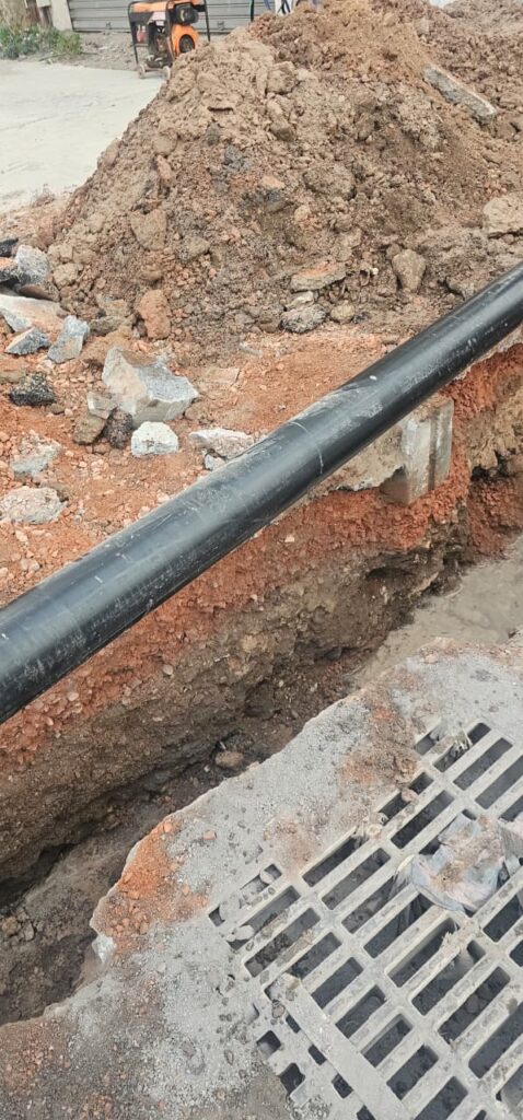 أزمة الماء والكهرباء بـ”جنان زناتة” تفجر غضب لجنة التعمير بعين حرودة ضد شركة التهيئة