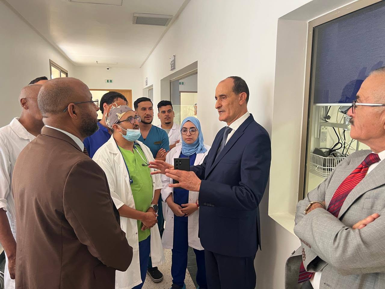 مدير المجموعة الصحية الترابية لجهة سوس ماسة في لقاء تواصلي مع ممثلي النقابات الصحية